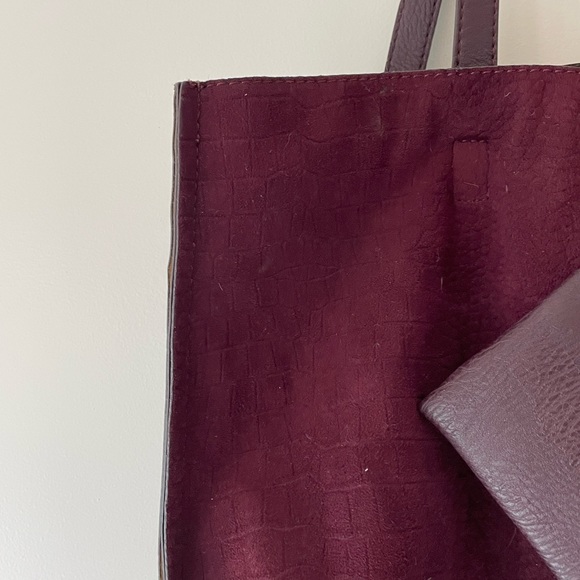 Street level burgundy tote - Picture 3 of 7